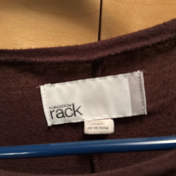 Nordstrom Rack long sleeve top - Picture 3 of 3
